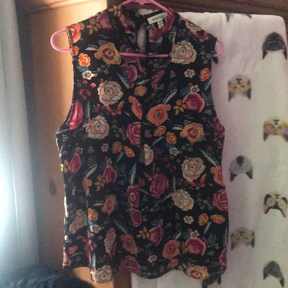 Sleeveless top